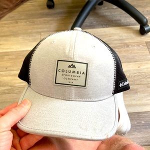 Columbia SnapBack Hat